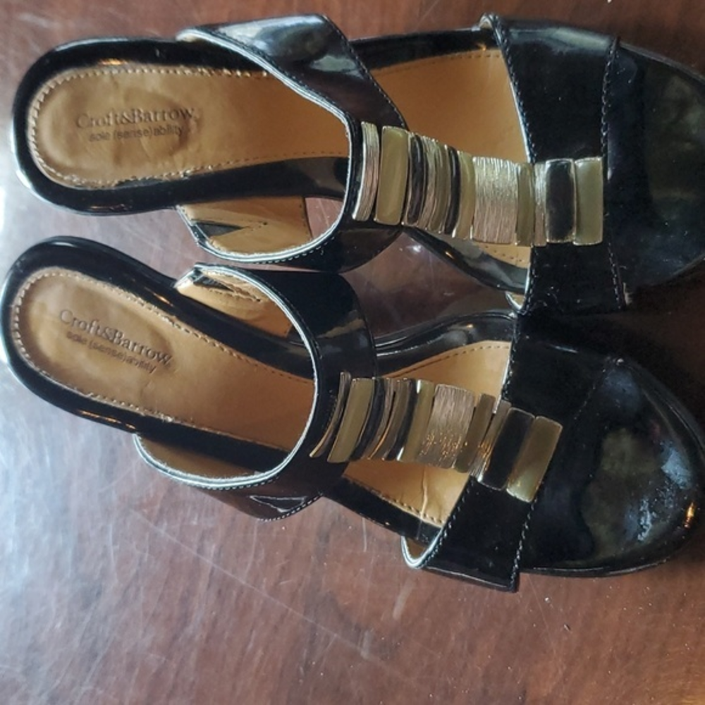 Croft and‎ Barrow  heels.